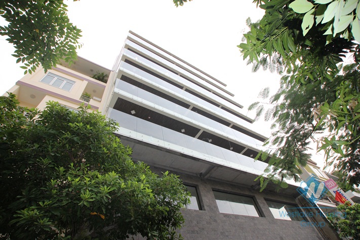Brand new and modern apartment for rent in Au co st, Tay Ho, Ha noi